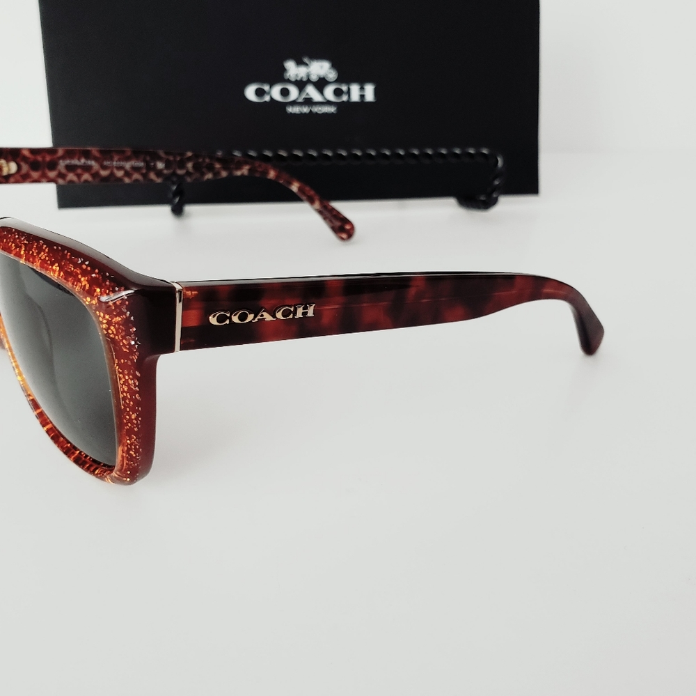 New w/ Case Coach womens sunglasses - Picture 3 of 6